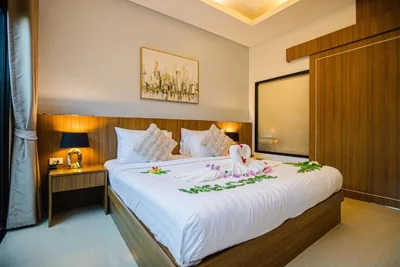 Suite mit Poolblick — Happy Eight Resort